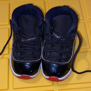 Toddler size 7 jordan shoes